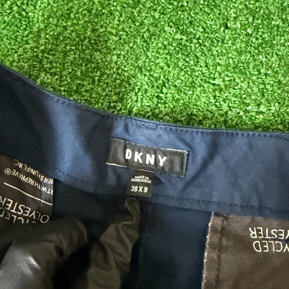 DKNY Classic Fit Flat Front Blue Bermuda Chino Preppy Style Golf Shorts Size 38 - Picture 8 of 14